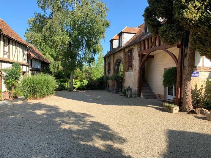 Chambre d’hôte pour 2 personnes, avec jardin ainsi que vue et piscine dans Oise - 3