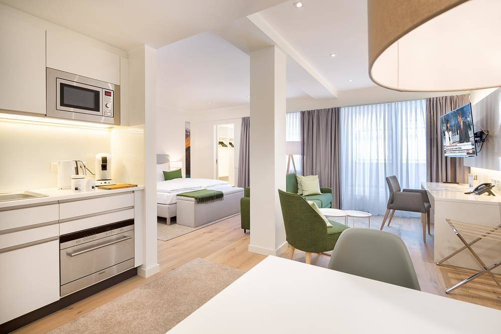 Ganze Ferienwohnung, Komfortzimmer Deluxe mit Balkon, Dusche und Wc in Osnabrück, Osnabrücker Land