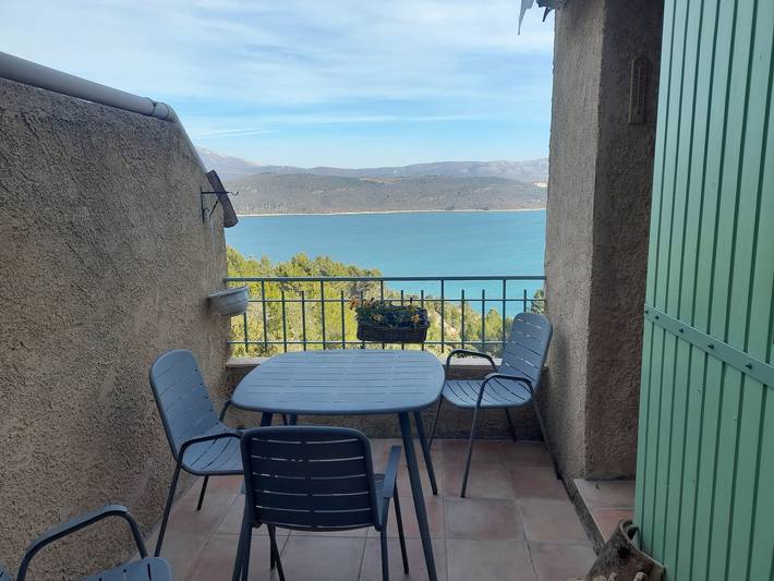 Appartement entier, Appartement cosy à Sainte-Croix-du-Verdon 44 m² vue lac in Sainte-Croix-du-Verdon, Gorges du Verdon