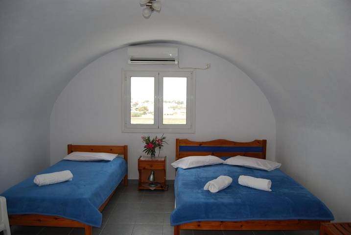 Maison d’hôte pour 2 personnes, avec vue ainsi que jardin et balcon à Santorin - 4