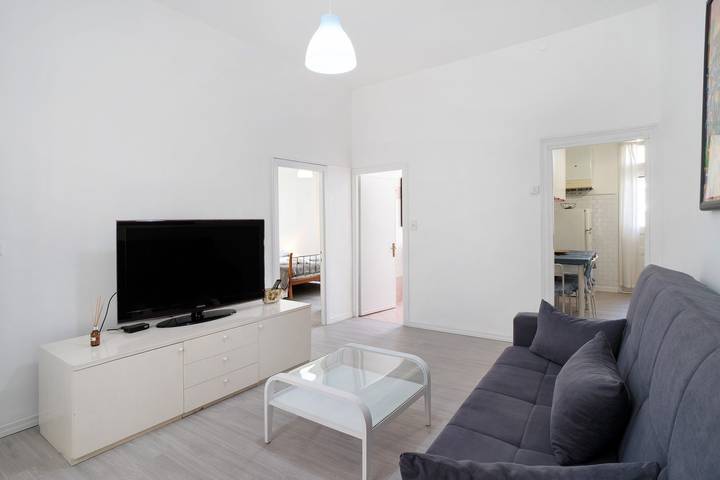Appartamento per 4 persone, con Balcone ad Arma di Taggia