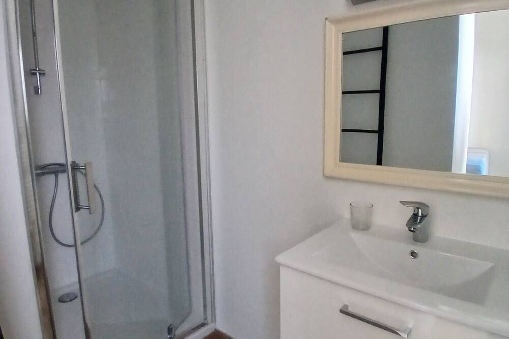 Entire apartment, Louise: 2 Pièces 45 m2 en Duplex in Cricquebœuf, Lisieux region