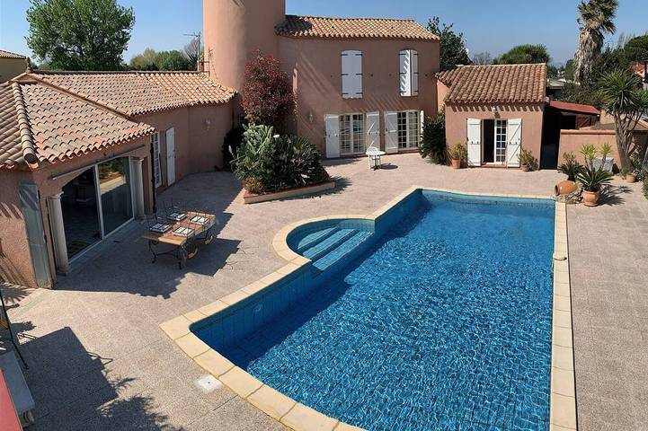Villa für 14 Personen, mit Whirlpool und Garten, mit Haustier - 1