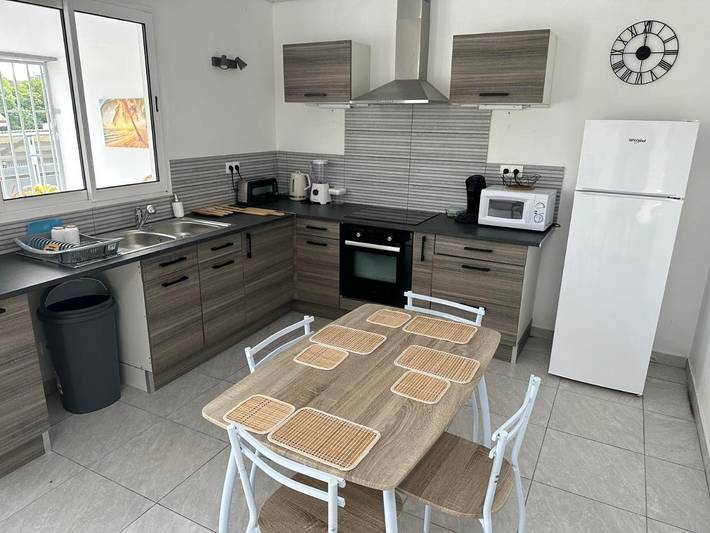 Gîte pour 6 personnes, avec jardin et jacuzzi à Saint-Laurent-du-Maroni - 4