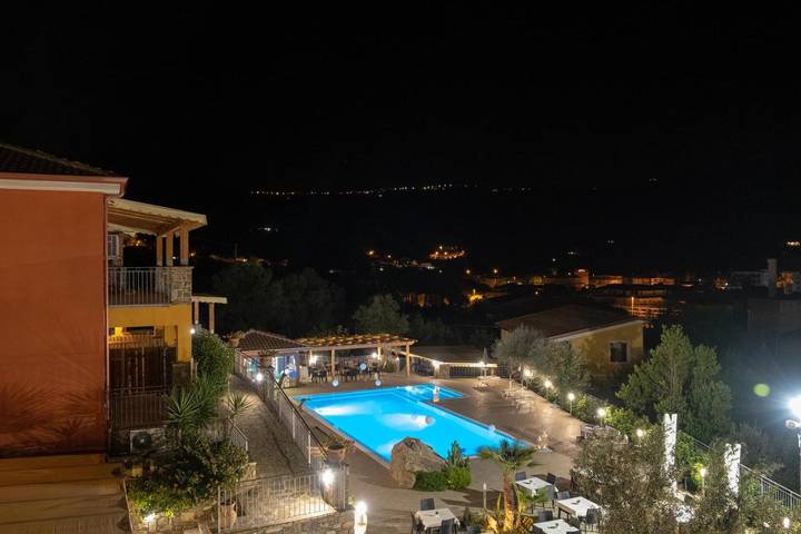 Appartamento per 2 persone, con Terrazza e Piscina nonché Sauna e Panorama a Agnone Cilento