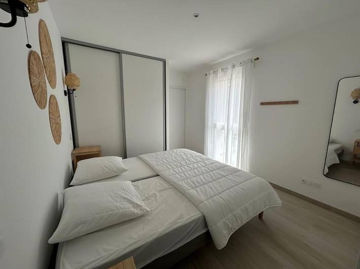 Location de vacances pour 10 personnes, avec jacuzzi ainsi que jardin et piscine, animaux acceptés à Saint-Augustin - 3