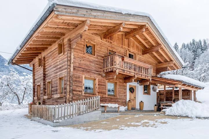 Chalet für 10 Personen, mit Sauna und Balkon sowie Garten