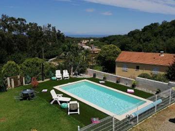 Gîte pour 6 personnes, avec piscine et jardin à Talasani