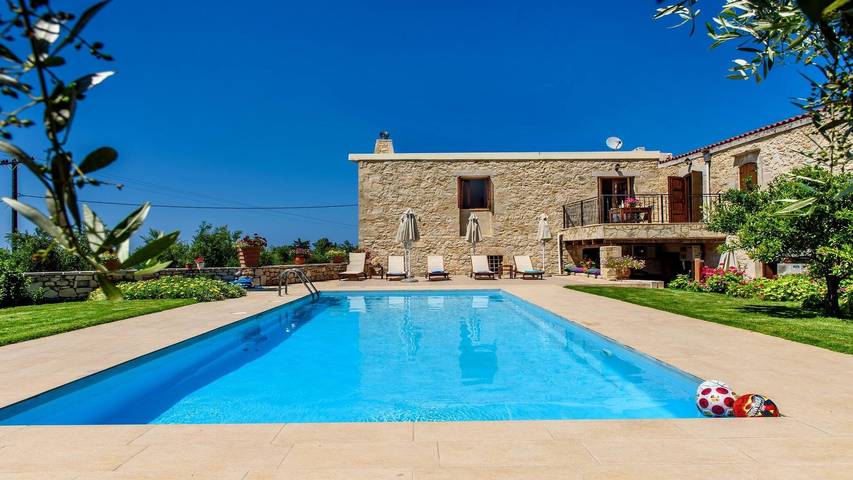 Villa für 12 Personen mit Garten in Alfa, Rethymno und Umgebung