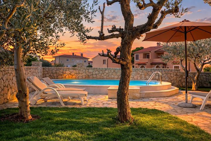 Holiday House with pool Lili, Pet friendy in Vodnjan, Grad Vodnjan