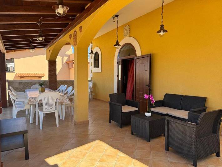 Villa per 7 persone, con Balcone e Terrazza nonché Giardino a Mola di Bari