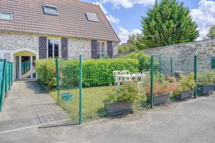 Gîte pour 5 personnes, avec Terrasse et Jardin