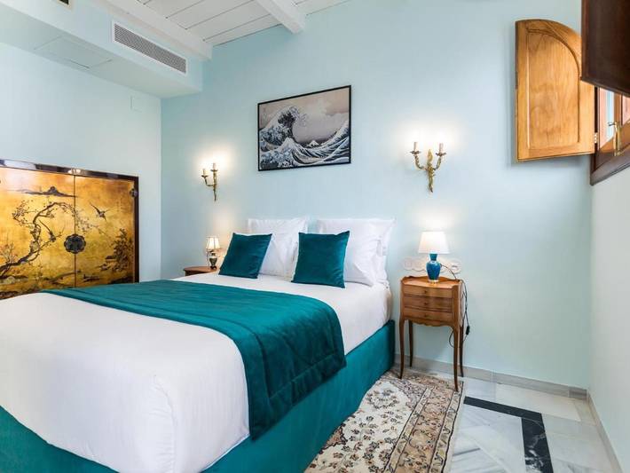 Casa para 10 personas, con piscina además de balcón y jacuzzi en Sevilla