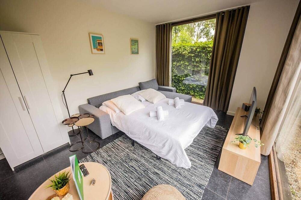 Entire apartment, Superb 90m² Apartment with Garden (Ks-8-A) in Eindhoven, North Brabant