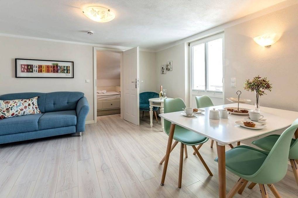 Apartamento vacacional entero, Villa Iduna / Ferienwohnung No. 12a - 2. Og mit Balkon nach Osten in Ostseebad Binz, Binz