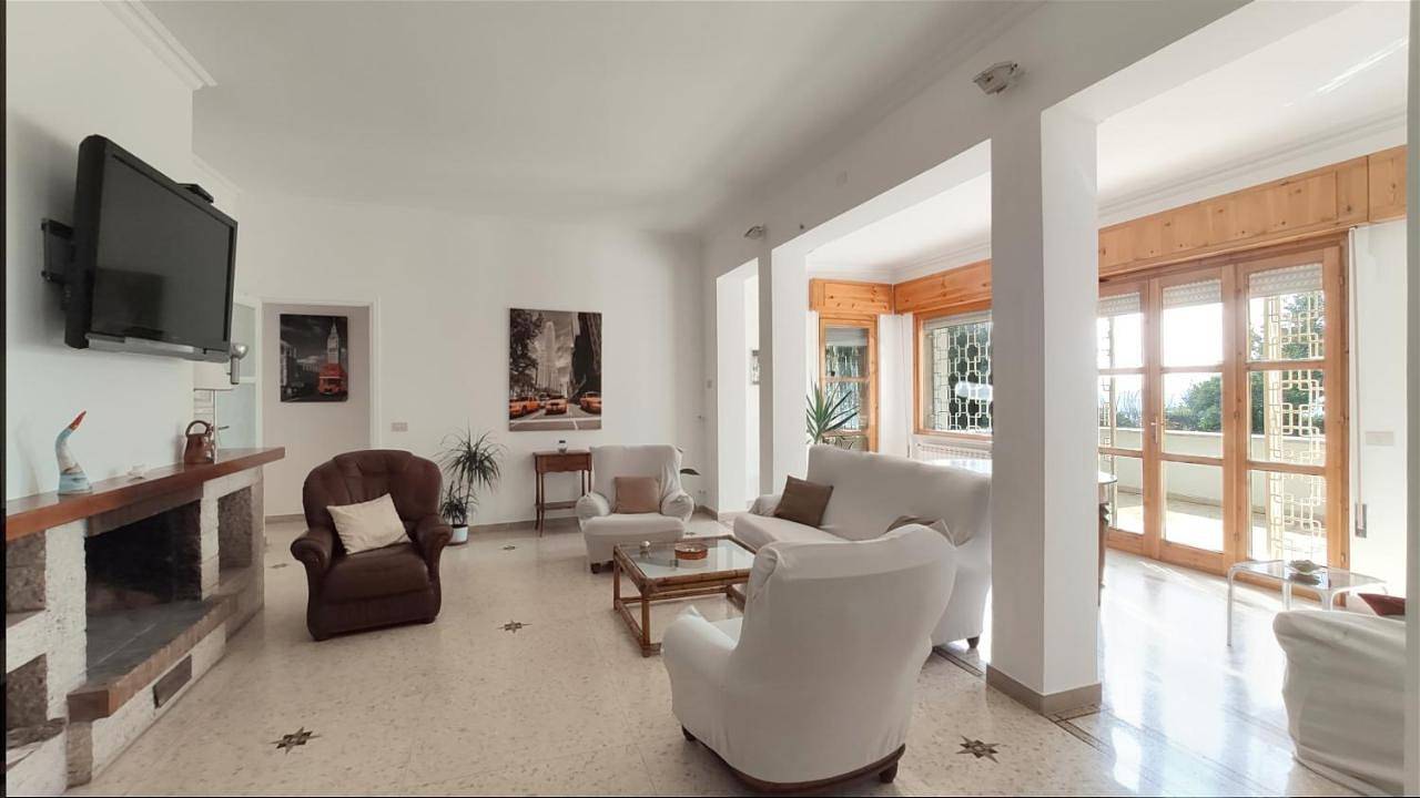 Five-Bedroom House in Anzio, Rom Provinz