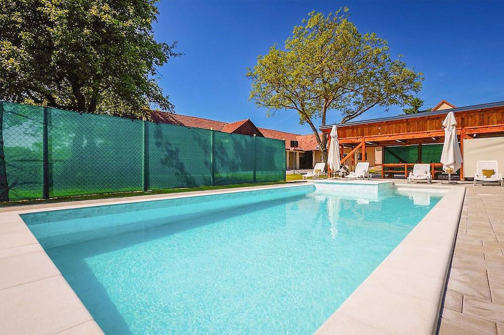 Casa vacanza a Ivanska a partire da 182€ a notte