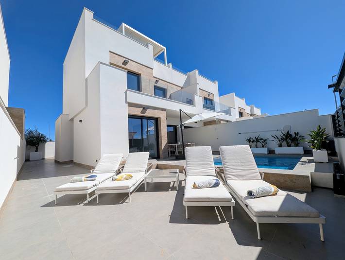 Villa exclusive avec jacuzzi, piscine privée, Wi-Fi et climatisation in Los Montesinos, Costa Blanca