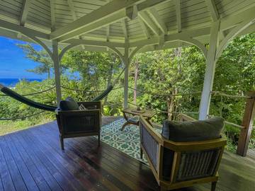 Gîte pour 2 personnes, avec jardin ainsi que jacuzzi et terrasse dans Plage de Ferry