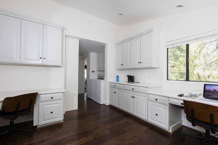 Log cabin for 6 people, with balcony and yard in Idyllwild