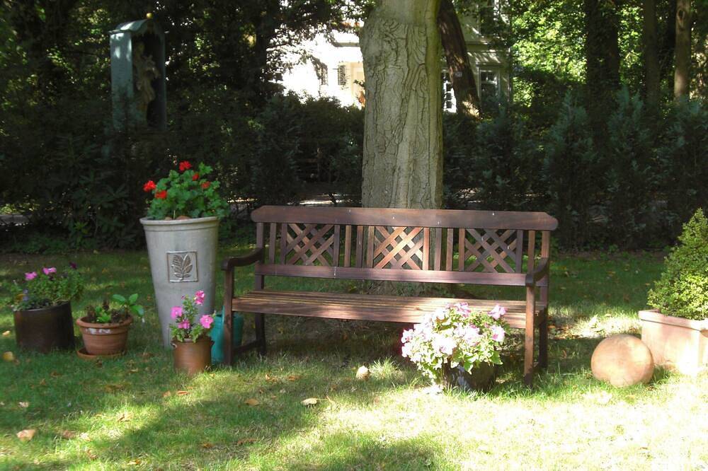 Geheel appartement, Very central location to the city center and yet in a local recreation area in Münster, Münsterland