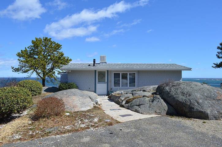 Vacation rental for 6 people, with terrace and yard, with pets in Rockport
