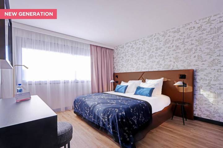 Hôtel pour 2 personnes, avec jardin ainsi que terrasse et piscine à Ferney-Voltaire - 2