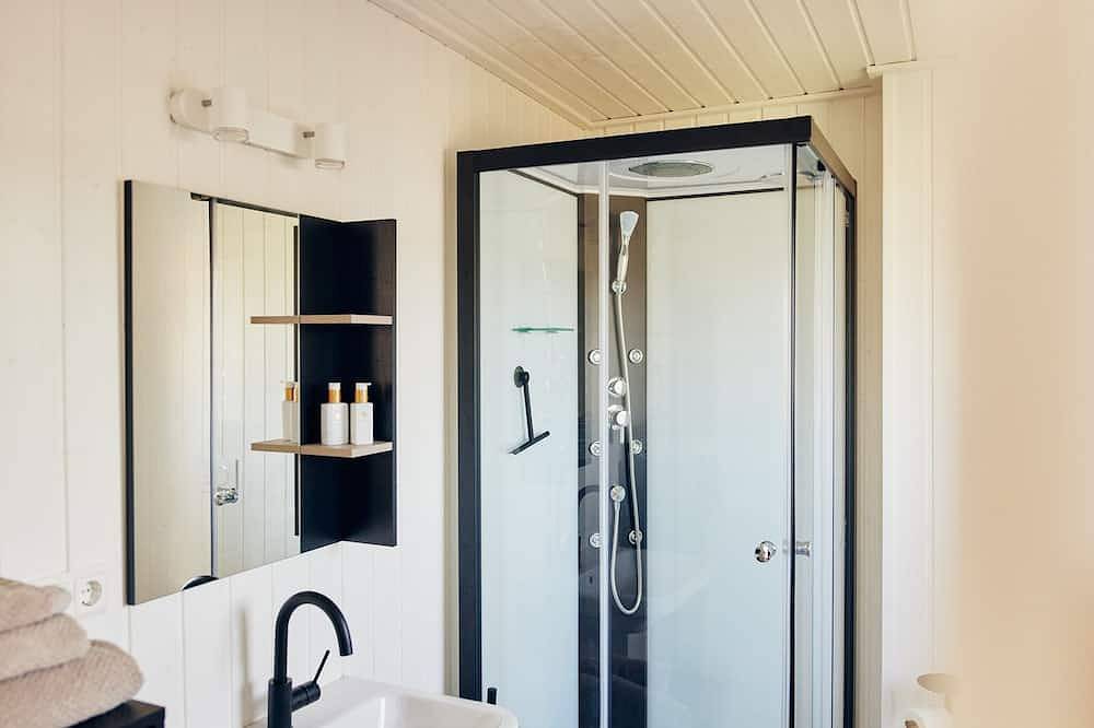 Schorfheide Ferienhaus mit Whirlpool & umweltfreundliche Energie inklusive! in Zerpenschleuse, Wandlitz