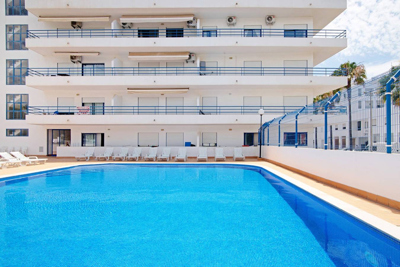 Apartamento inteiro, Apartamento 'Pérola Do Atlântico By The Sea' com Vista Mar in Cavacos, Quarteira