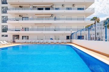 Apartment for 4 People in Cavacos, Quarteira, Photo 1