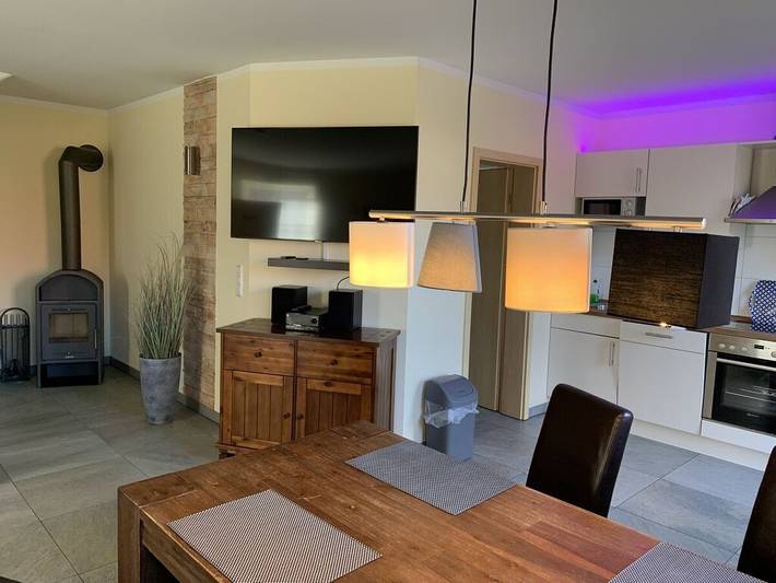 Ferienwohnung für 4 Personen, mit Sauna und Terrasse sowie Garten in Putgarten