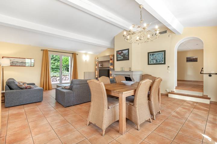 355* Villa Individuelle in La Motte, Mittelmeerküste (Frankreich)