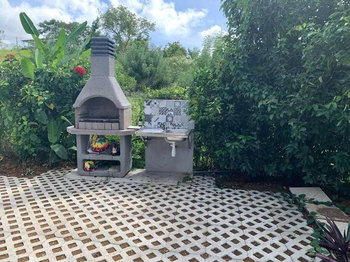 Location de vacances pour 6 personnes, avec piscine ainsi que vue et jardin dans Anse Mabouyas - 2