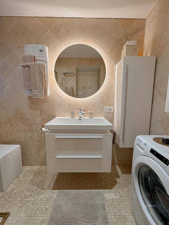 Gîte pour 2 personnes, avec terrasse dans Plage de la Bouillabaisse - 4