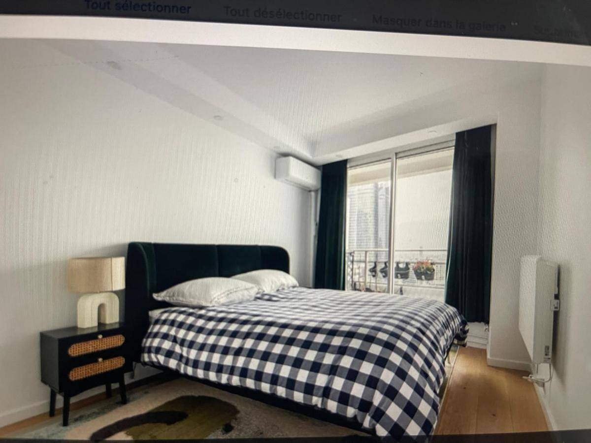 Appartement entier, Two-Bedroom Apartment in Puteaux, Hauts-de-Seine