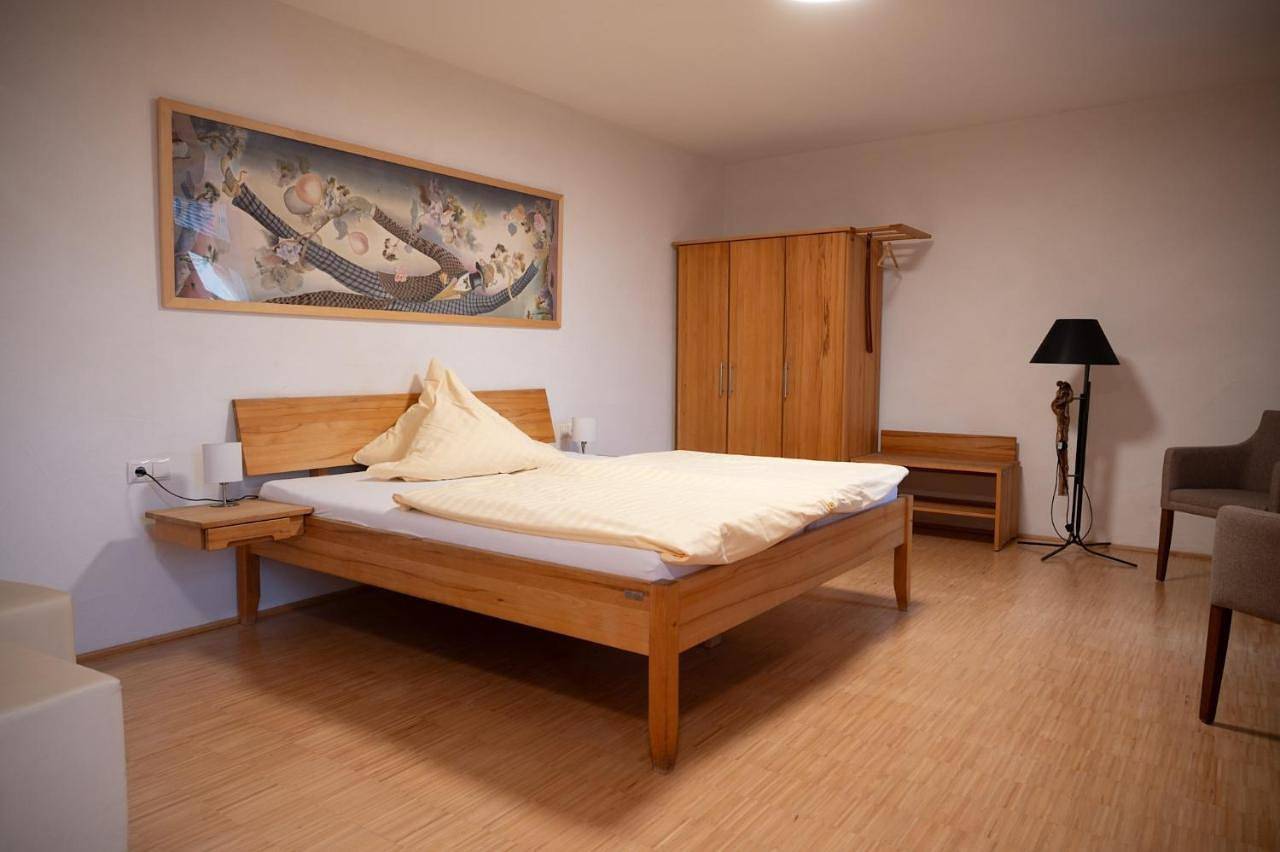 Hotel & Café Ritter von Böhl in Deidesheim, Pfälzer Rheinebene