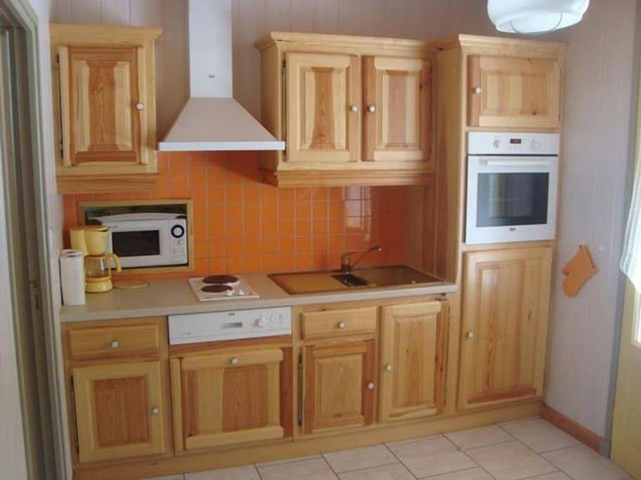 Gîte le soleil d'eau 3 in Neyrac les Bains, Meyras