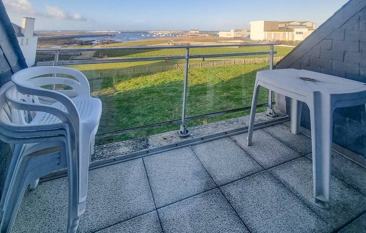Gîte pour 2 personnes, avec terrasse dans Saint-Guénolé - 2