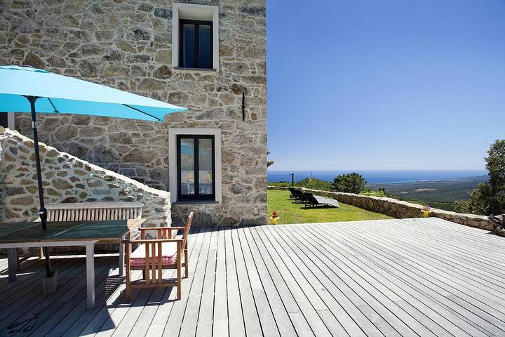 Chambre d’hôte pour 2 personnes, avec jardin et piscine en Corse - 3