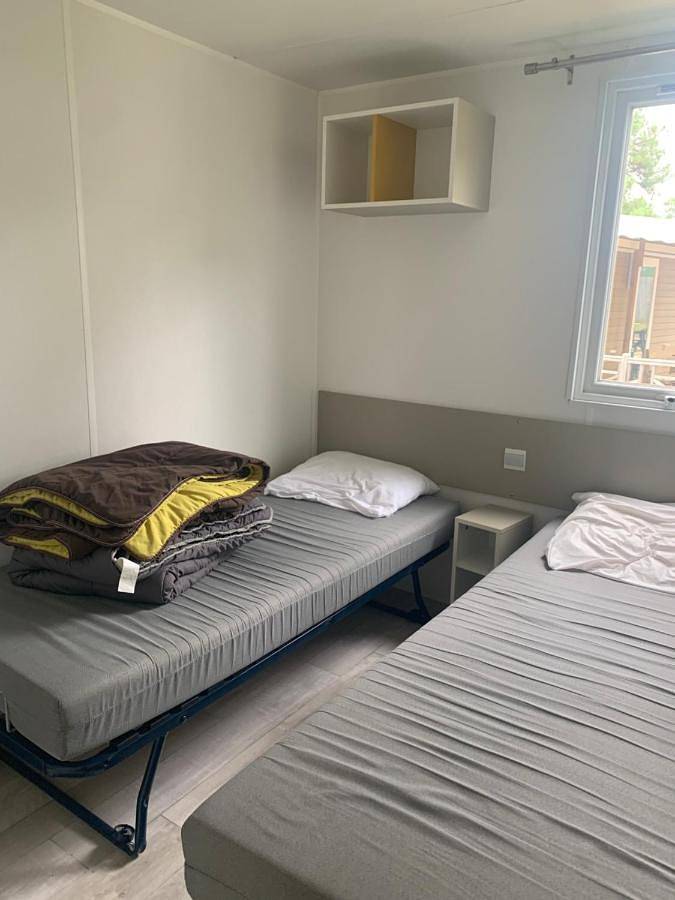 Camping für 6 Personen, mit Terrasse und Garten sowie Pool in Vendays-Montalivet - 3