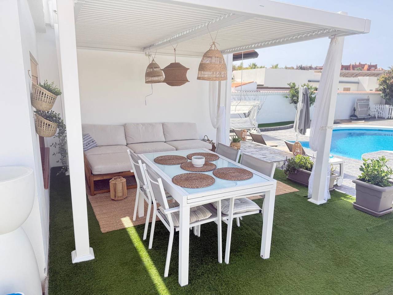 Palm Mar Bungalow avec piscine privée, jardin et Wifi gratuit in Palm-Mar, Arona