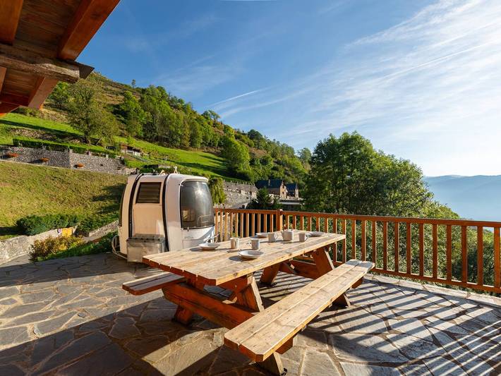 Casa rural para 12 personas, con vistas y balcón, Familias con niños - 1