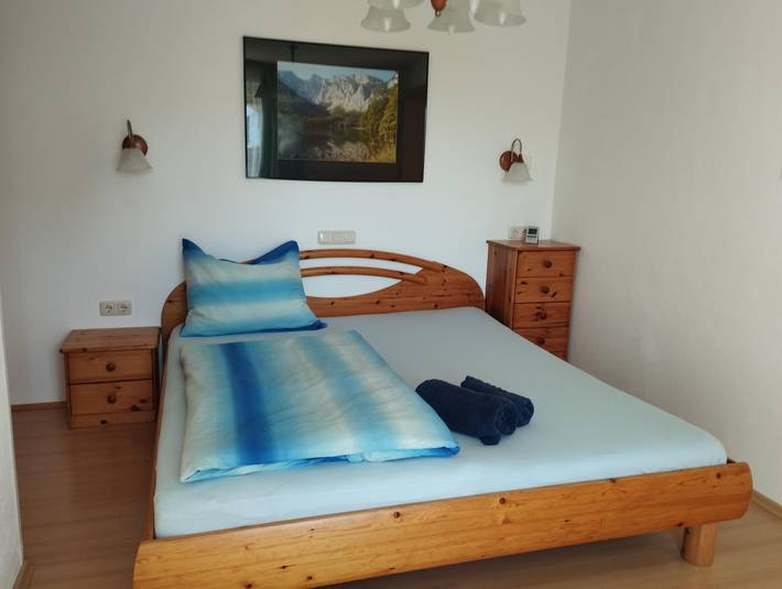Ferienwohnung, mit Balkon und Terrasse sowie Garten am Traunsee - 4