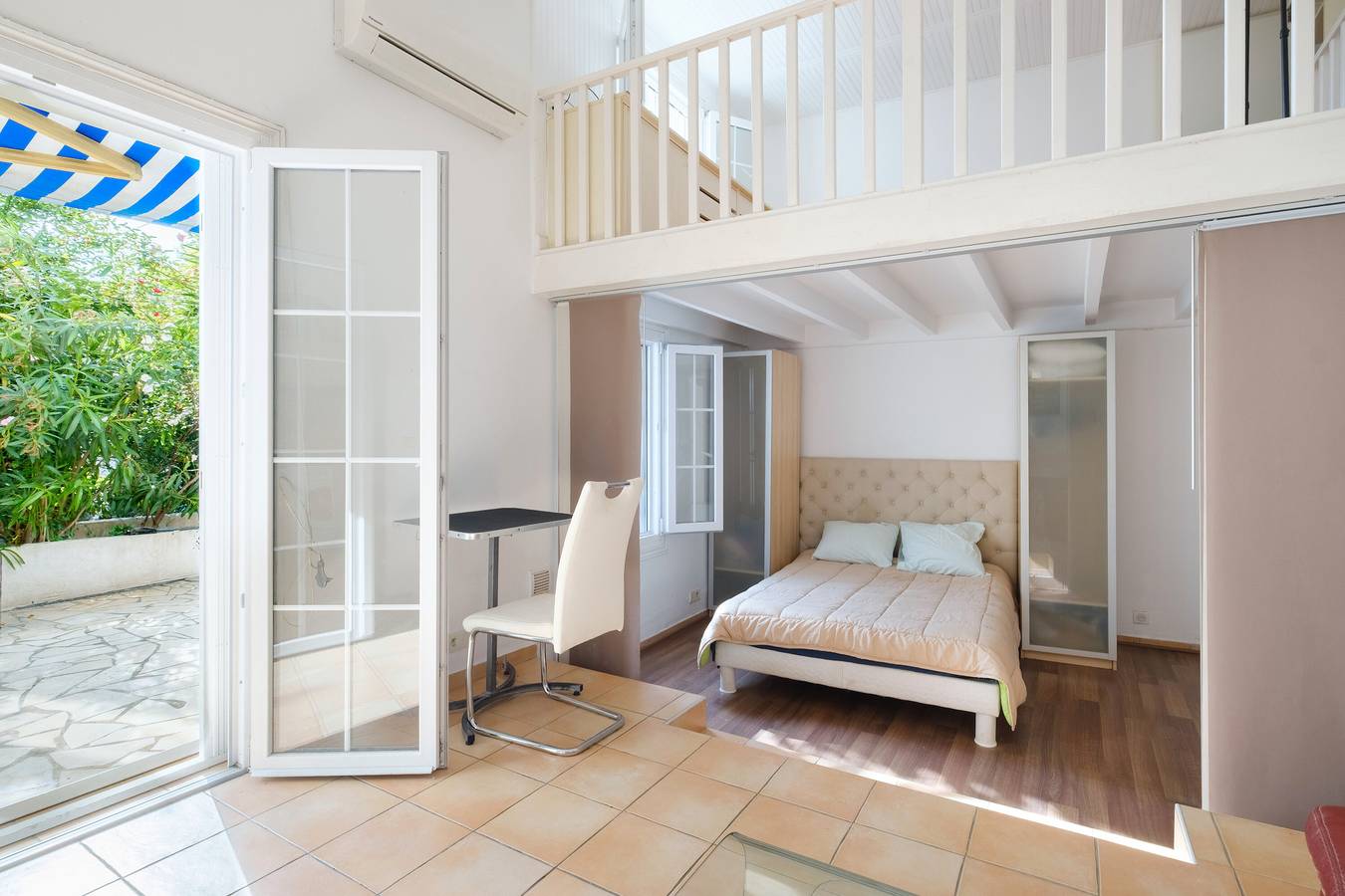 Casa de vacaciones 'Maison Centre Cannes' con terraza privada, jardín privado y aire acondicionado in Cannes, Region de Cannes