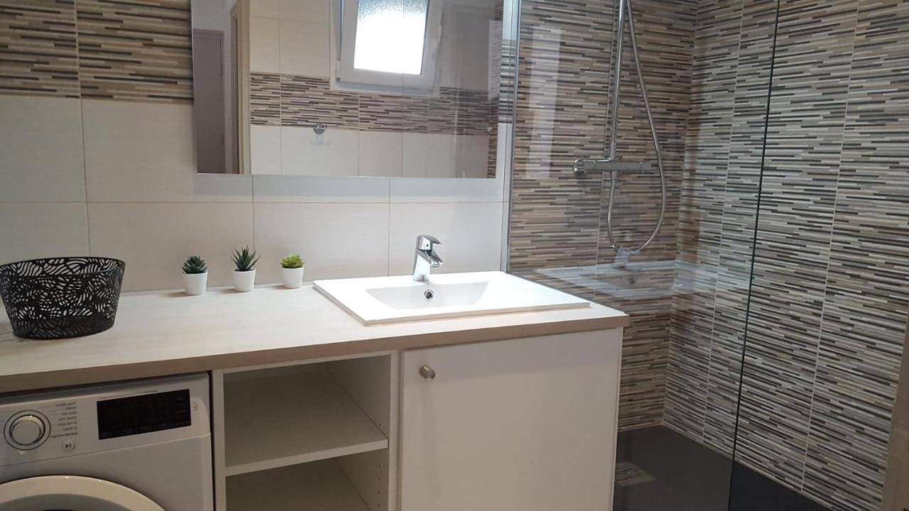 Appartement entier, One-Bedroom Apartment in Paimpol, Côte de Goëlo