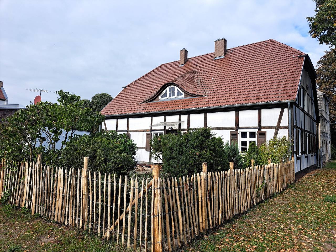 Ganze Wohnung, Apartment 'Ferienwohnung Zeitlos Wriezen 2' mit privater Terrasse, Garten & Wlan in Wriezen, Märkische Schweiz-Oderland