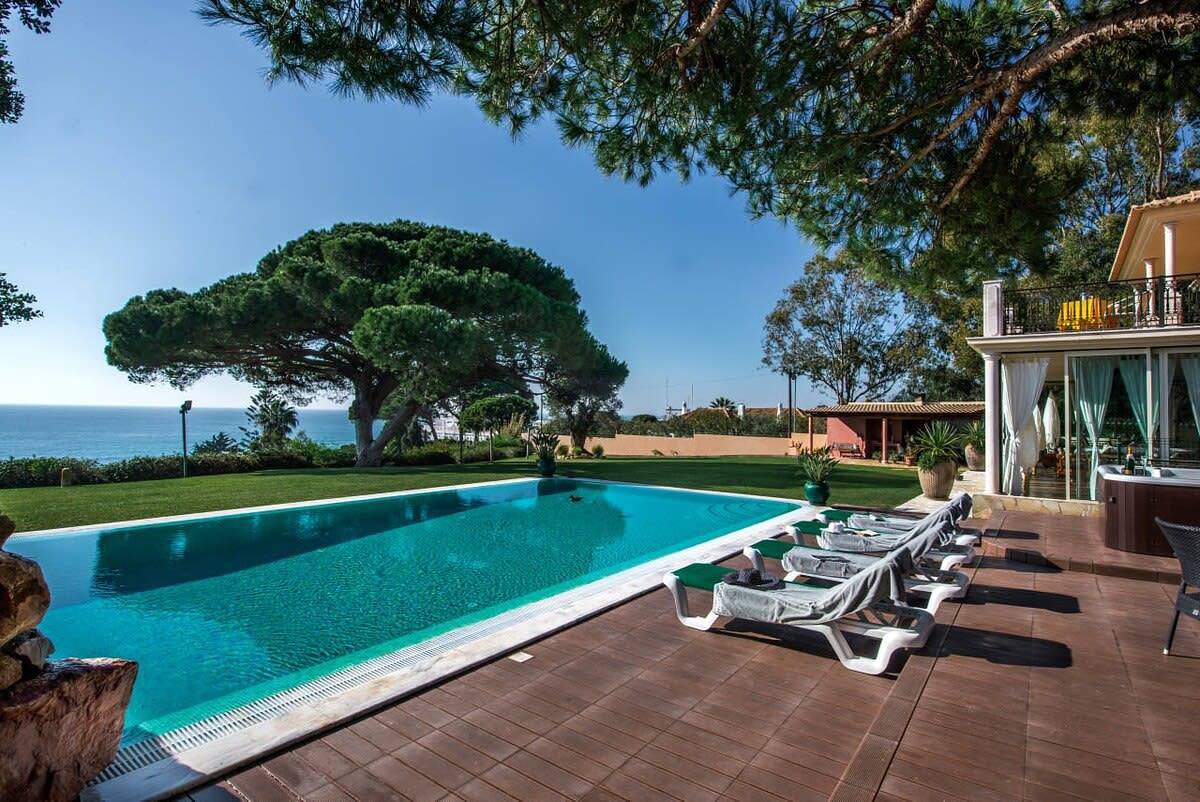 Villa Mauri Luxe - Breathtaking views over the ocean in Praia da Oura, Albufeira