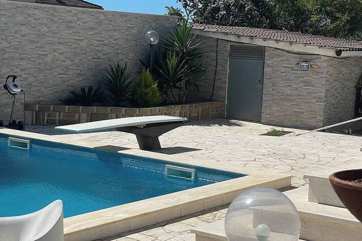 Villa per 10 persone in Anzio