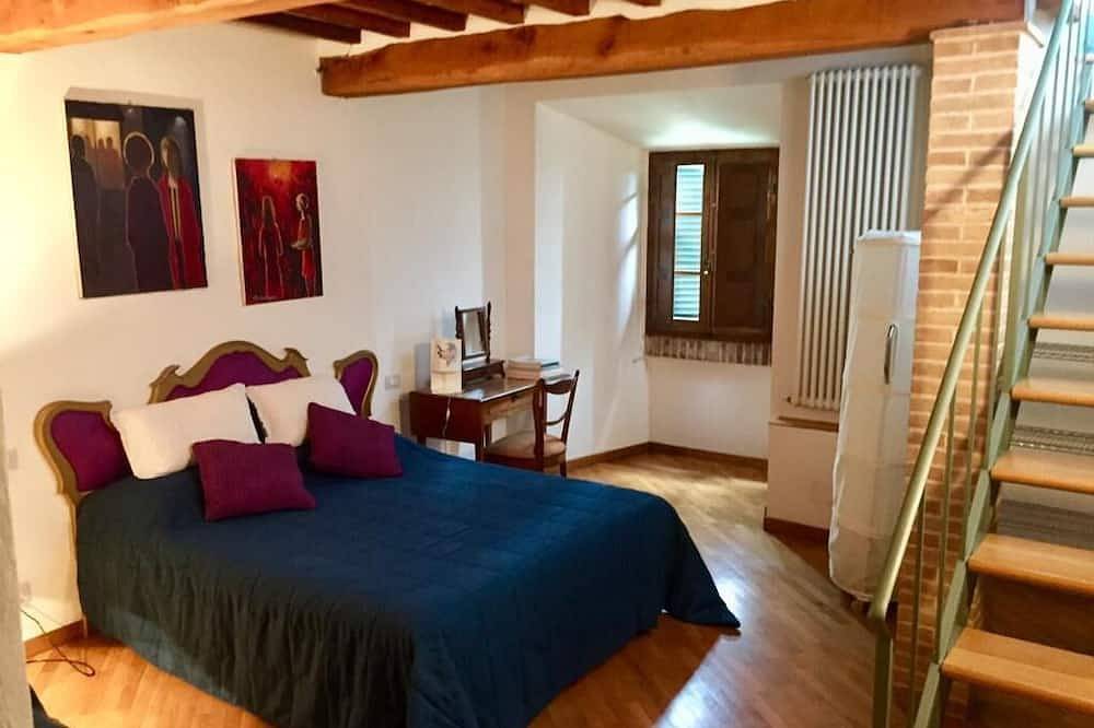 Marelli House in Trequanda, Provincie Siena