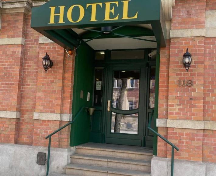 Hotel für 2 Personen, mit Balkon und Terrasse sowie Garten in Pieschen-Nord/Trachenberge
